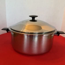 Town House By West Bend 5 Quart Stock Pot With Handled Strainer And Lid vtg USA