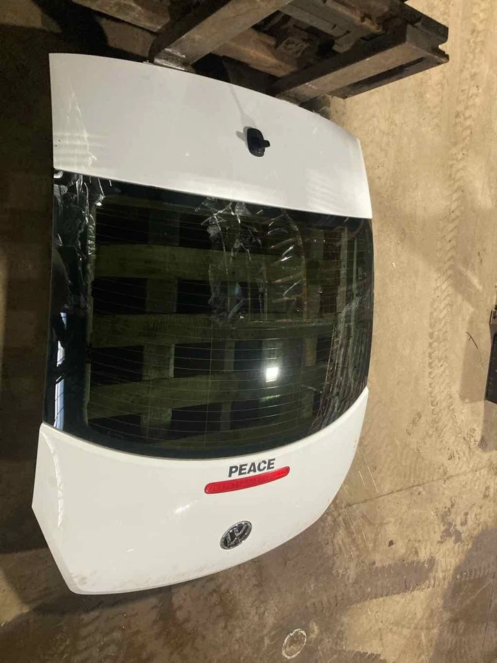 Used Deck Lid fits: 2014 Volkswagen Beetle Htbk w/o spoiler Grade A Foto 4 de 4