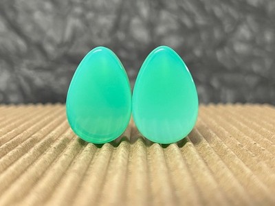 PAIR Green Opalite Teardrop Plugs Double Flare Saddle Tunnel Tear Drop Gauges