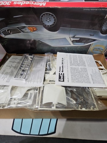 REVELL 7437 MERCEDES 300SL-24 1:24 SCALE MODEL KIT New OPEN BOX - Picture 9 of 17