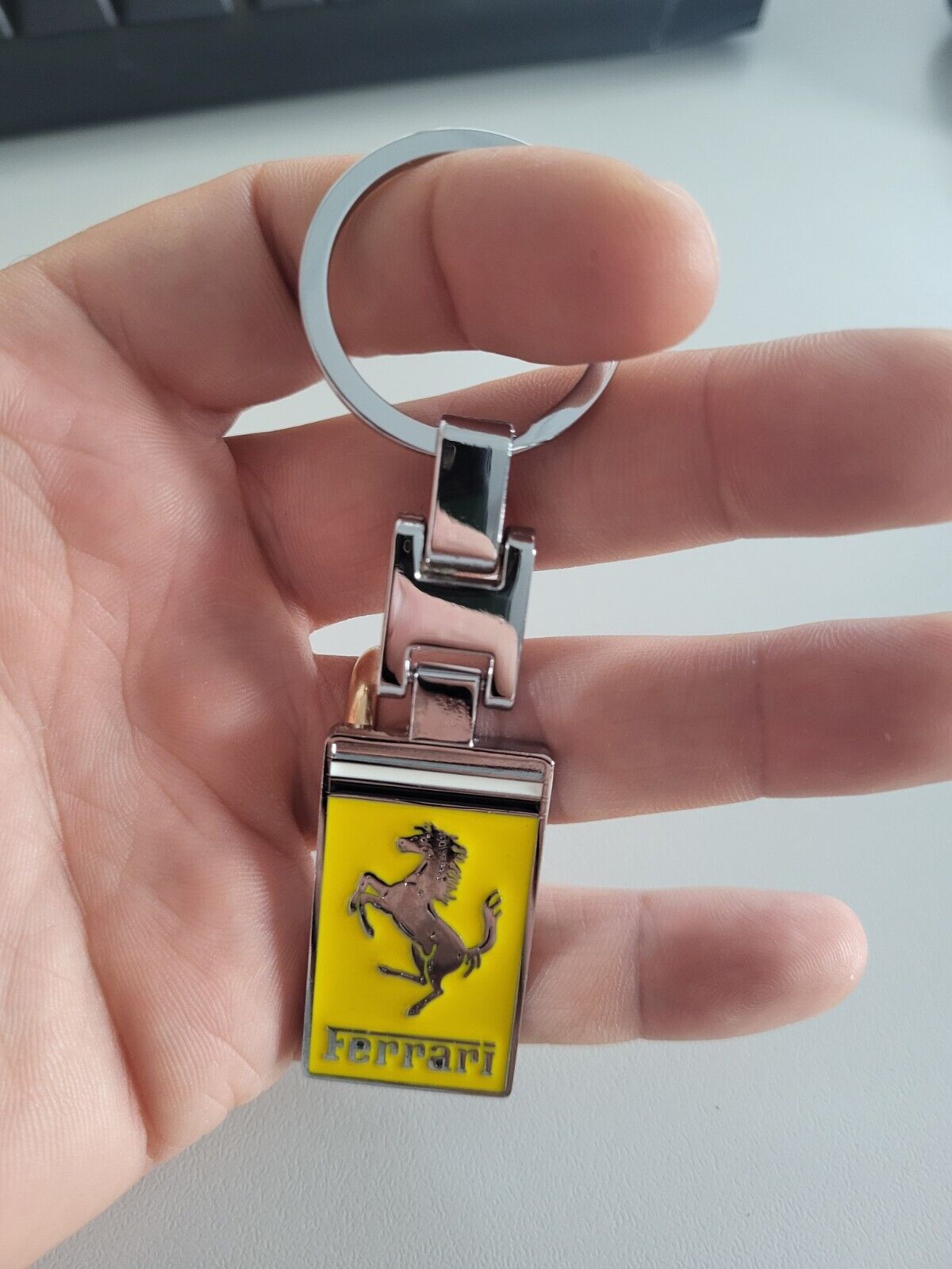 Foto 1 di 2