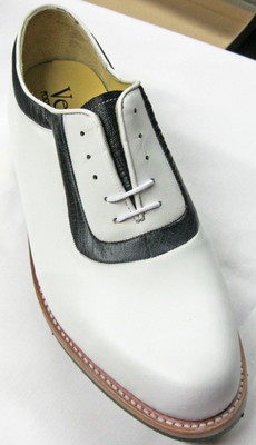 classic white golf shoes
