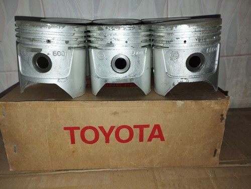 Toyota Landcruiser FJ40 FJ43 FJ45 FJ55 NOS F Engine Piston Set 13108-60011. - Picture 4 of 13