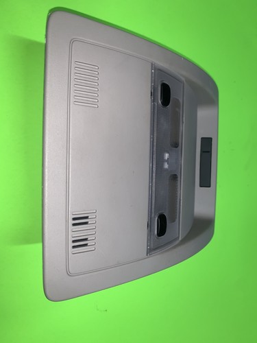 Conjunto de luz domo interior GMC Sierra 1500 2008 usado de fábrica OEM - Imagen 2 de 6