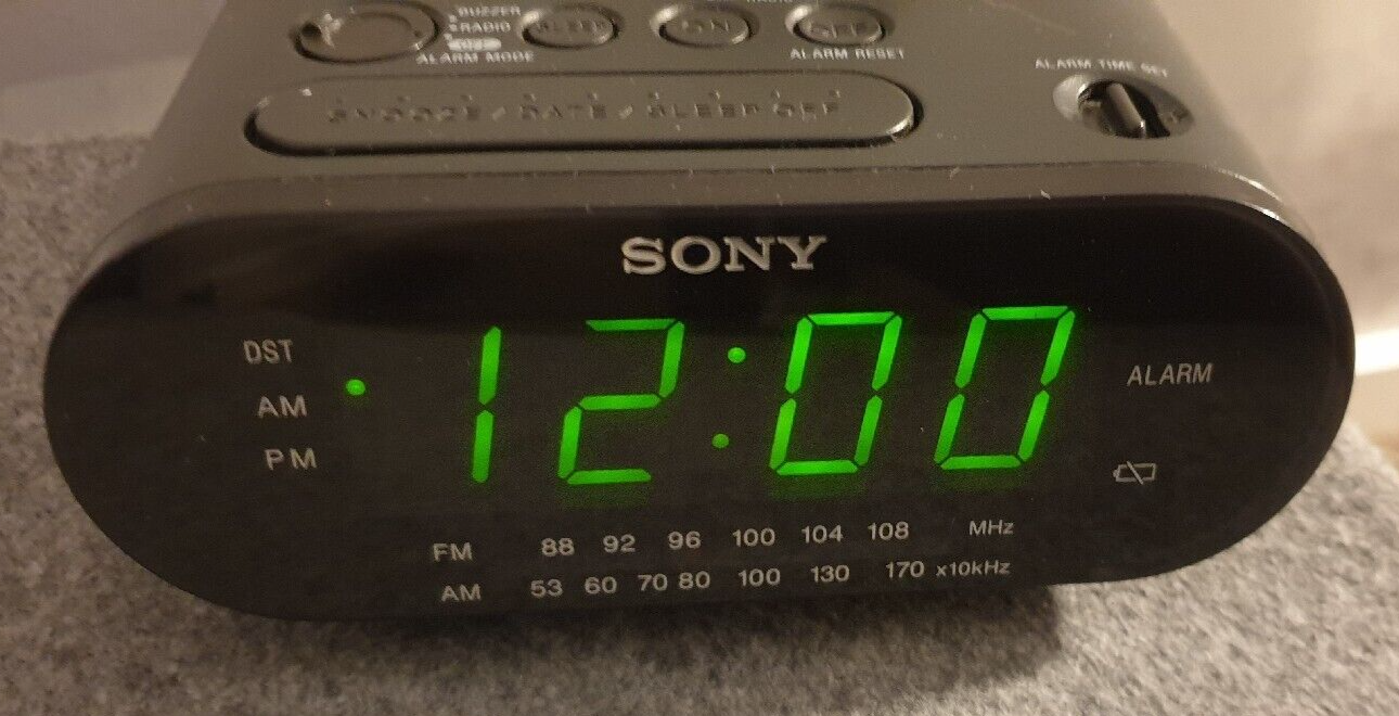 Sony Dream Machine ICFC218 Alarm Clock AM FM Radio Extendable Snooze