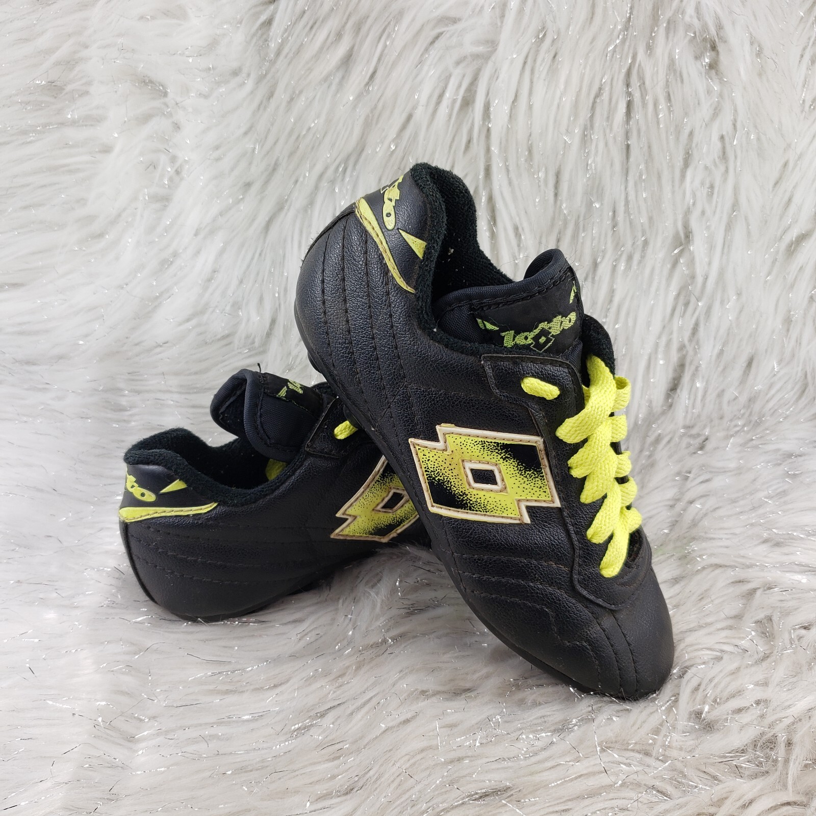 Scarpe da calcio LOTTO nere gialle per bambini taglia 12