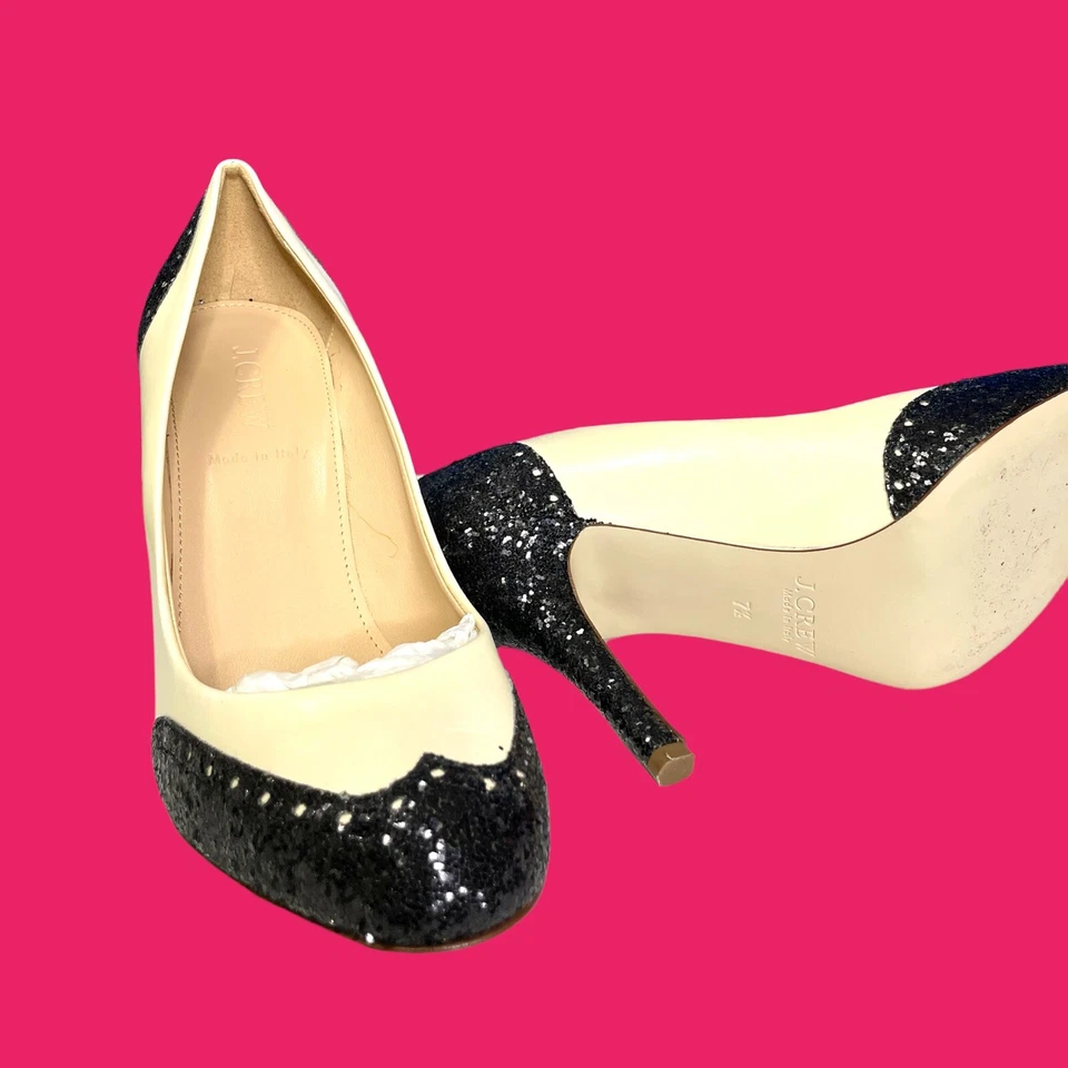 Sapatos femininos J Crew Mona Oxford Pumps marfim e preto tamanho 7H 55832 aparência clássica - Imagem 4 de 4