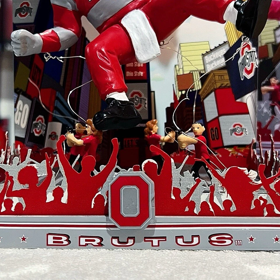 Brutus Buckeye Ohio State Buckeyes Acción de Gracias Mascota Desfile NCAA Bobblehead Foto 3 de 4