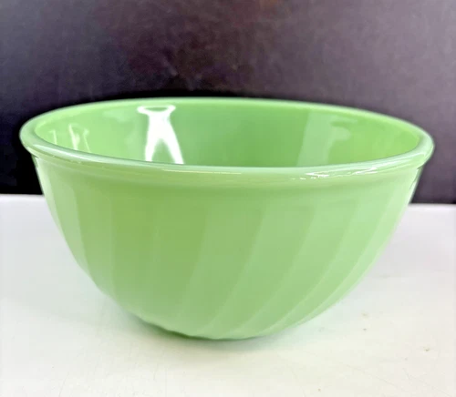 Vintage Fire King Jadeite Swirl 9" Mixing Bowl Green Glass Ca 1948-1950