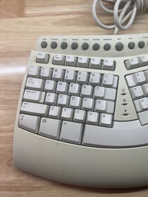 Microsoft Natural Pro Ergonomic USB PS/2 Keyboard Model RT9401 V