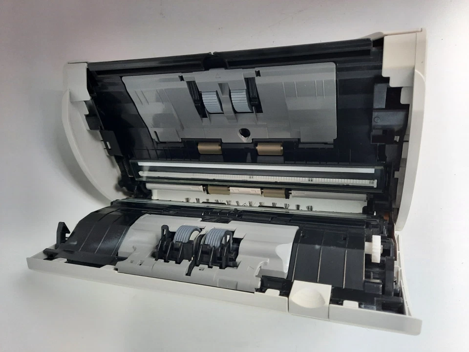 Fujitsu FI-7030 Office Color Duplex Scanner-No Input/Output tray-TESTED - Image 4 of 4