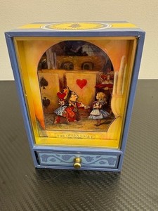 Alice in Wonderland Music Box | eBay