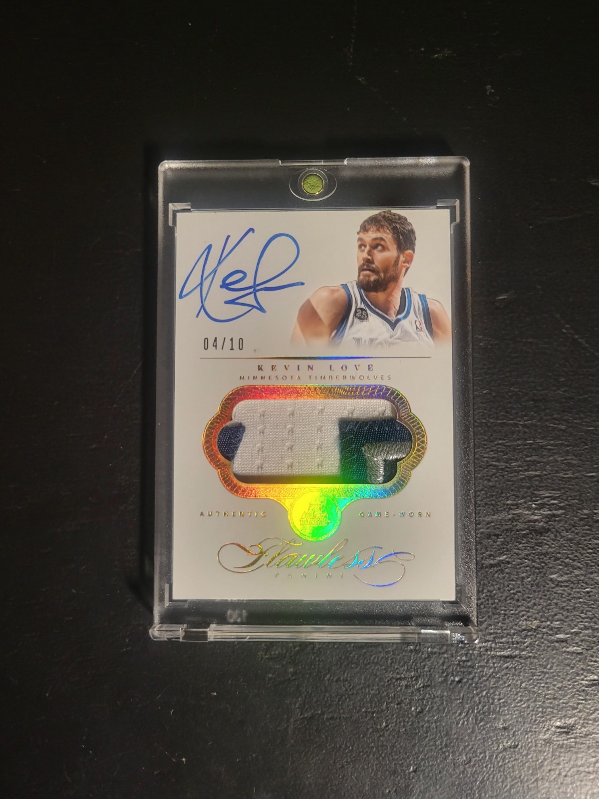 2013-14 Panini Flawless Kevin Love Patch auto /10 Gold Game Used view 2