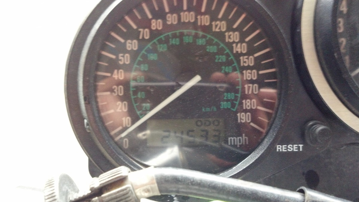 1998 KAWASAKI ZX9 GAUGES SPEEDOMETER 24,533 MILES TACHOMETER
