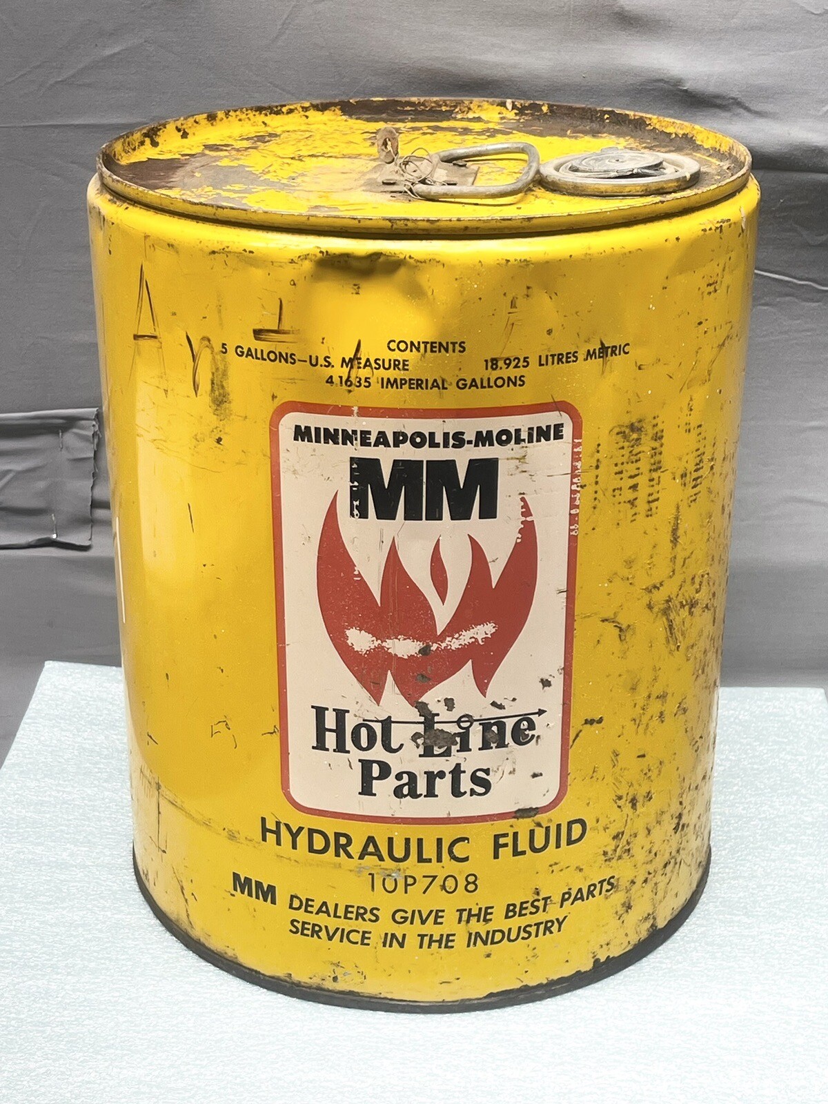 Vintage 5 Gallon Oil Can Minneapolis Moline Hot Line Parts Hydraulic