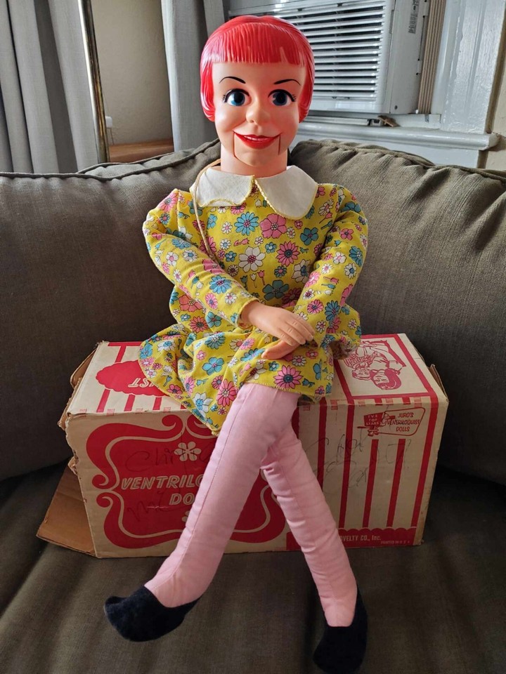 VENTRILOQUIST DUMMY GIRL TALKING DOLL VINTAGE HAYLEY O'HARA JURO NICE