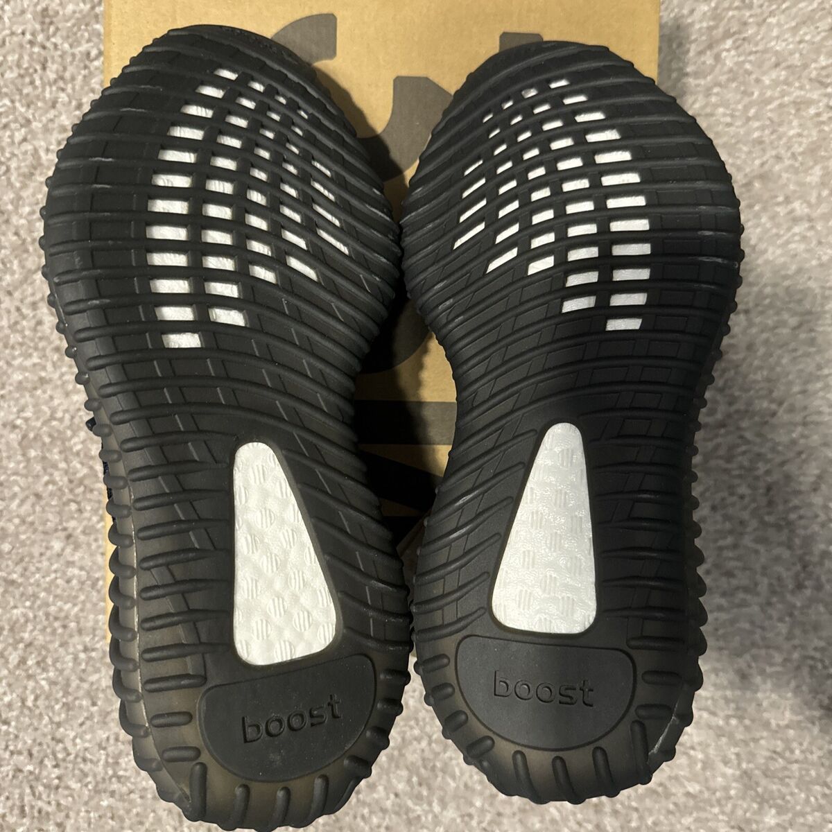 adidas Yeezy Boost 350 V2 'Dazzling Blue' GY7164 Sz 5.5 adidas Yeezy Boost 350 V2 'Dazzling Blue' GY7164 Sz 5.5