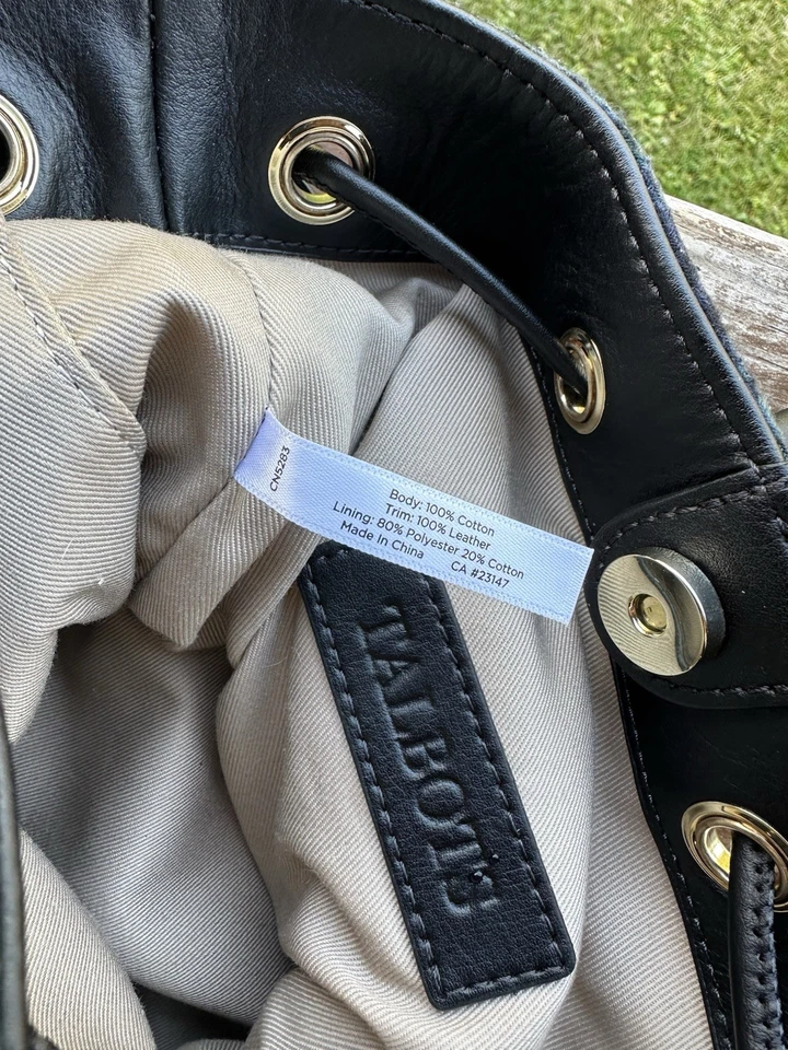 Vintage 90s 'Talbots' Dark Blue and Evergreen Plaid Mini Bucket Crossbody Bag - Image 4 of 4