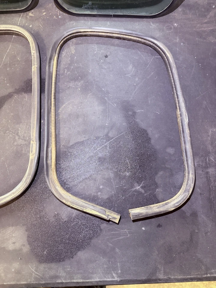 Juego de 2 ventanas traseras y juntas Cummins Dodge Club Cab 1991-1993 primera generación W250 Foto 4 de 4