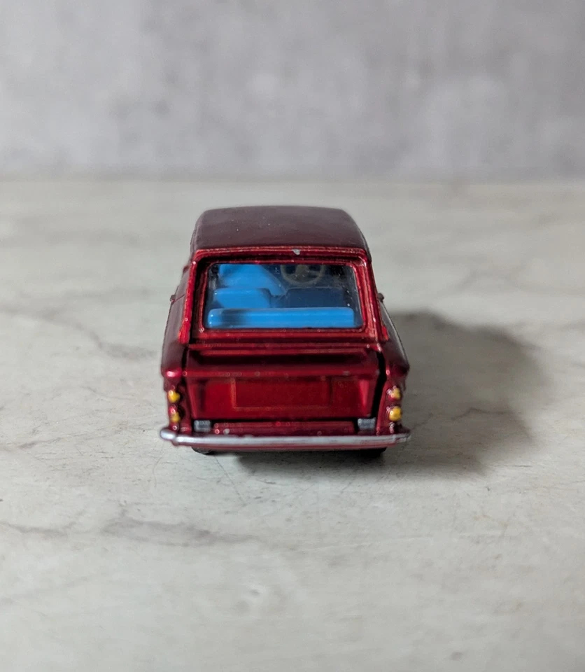Dinky Toys 138 Hillman Imp de colección - interior borgoña y azul - en caja  Foto 4 de 4