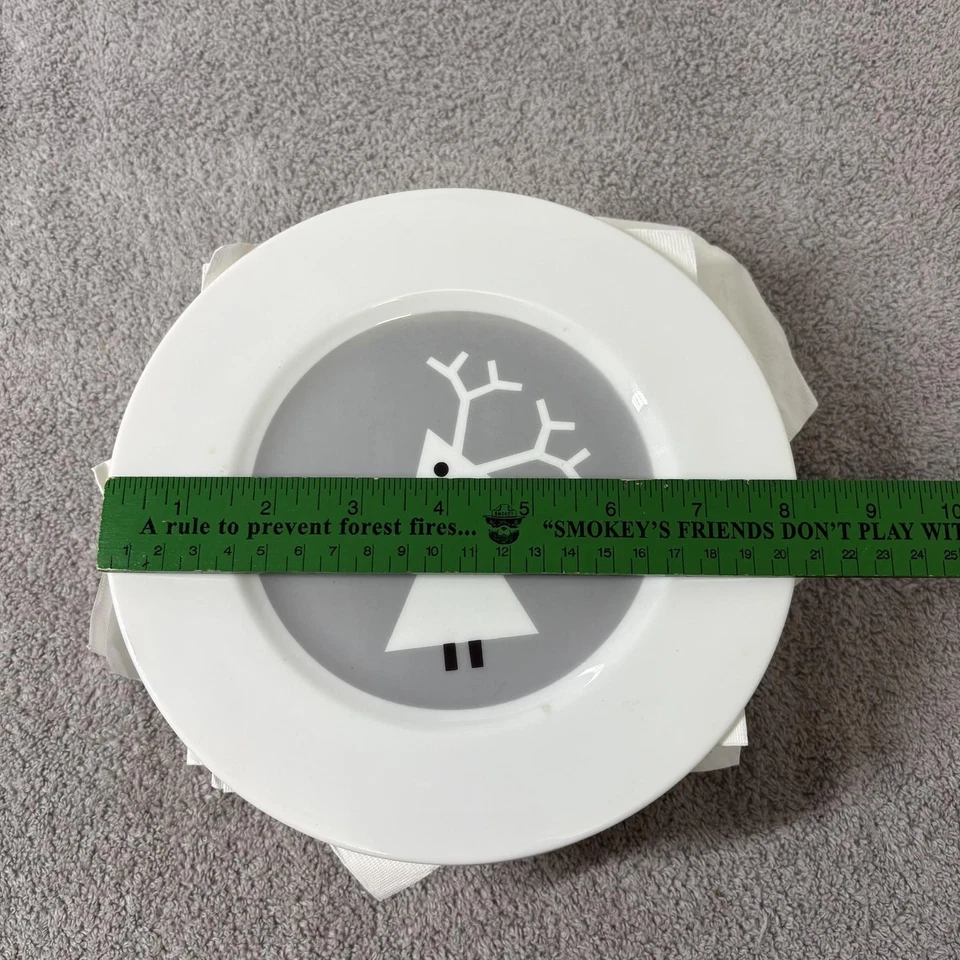 Juego de 8 platos de ensalada de postre de reno gris blanco Navidad 8" Foto 3 de 4