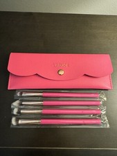 Laruce 4 Brush Set With Pouch LR108 LR106 LR144 LR166