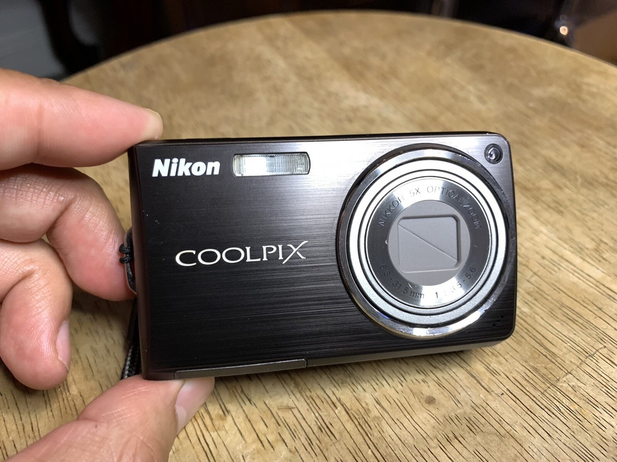 Nikon COOLPIX S550 10.0MP 5x Digital Camera Black Tested Working