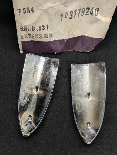 NOS 1961 1962 CHEVROLET CORVETTE FRONT FENDER HEADLIGHT EXTENSION MOLDING - Picture 8 of 12
