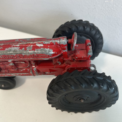 1960's Model H - Hubley Jr. 1/16th Scale Diecast Tractor - Picture 3 of 7