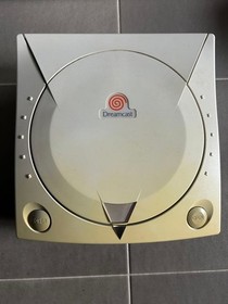 SEGA Dreamcast Main Unit 2 Controllers with Visual Memory