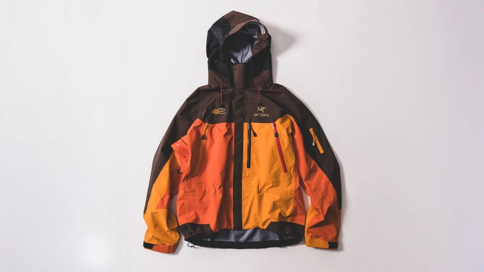 Arc'teryx x BEAMS Theta AR Koyo GORE-TEX Pro Shell Jacket - BNWT - product detail image 1