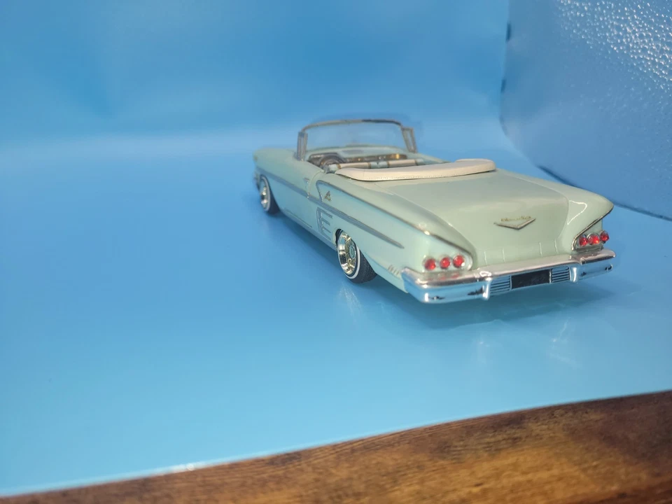 AMT 1958 Chevy Impala Convertible Model Car - Image 3 of 4