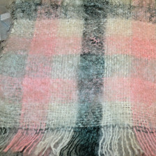 VINTAGE SCARF CRAIG-NA-CREIDHE SCOTLAND MOHAIR  WOOL PINK WHITE GRAY PLAID