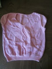 Vintage Pink Sweater Size M in Excellent Shape nice design in front Cap Sleeve