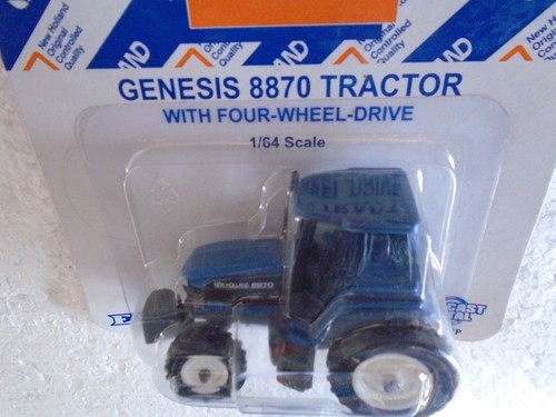 ERTL 1/64 NEW HOLLAND GENESIS 8870 WITH FOUR WHEEL DRIVE - Picture 4 of 6