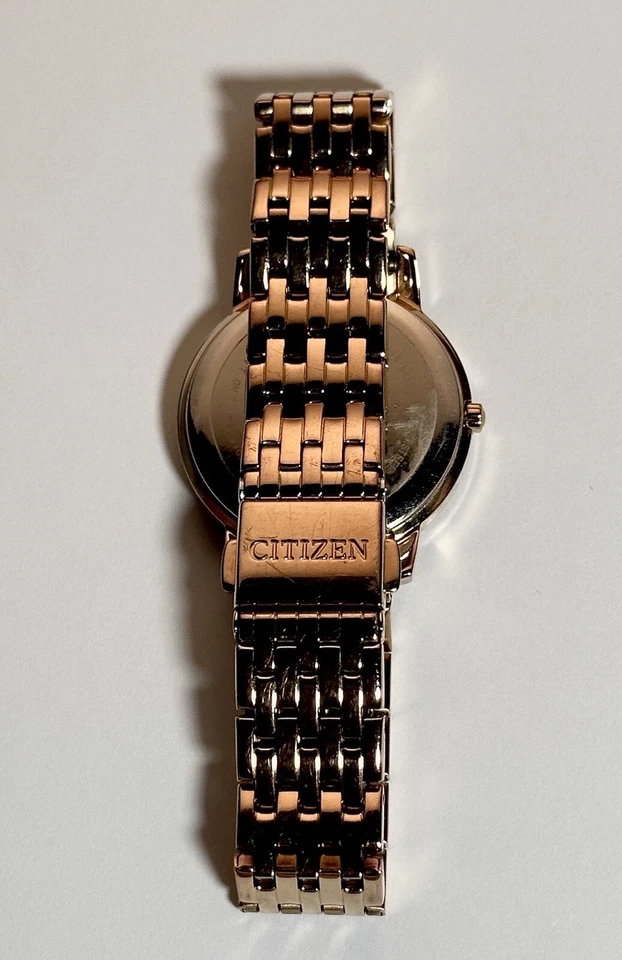 Eco-Drive Citizen 剪影水晶玫瑰金珍珠表盘 * 已停产 * — 第 4/4 张图片