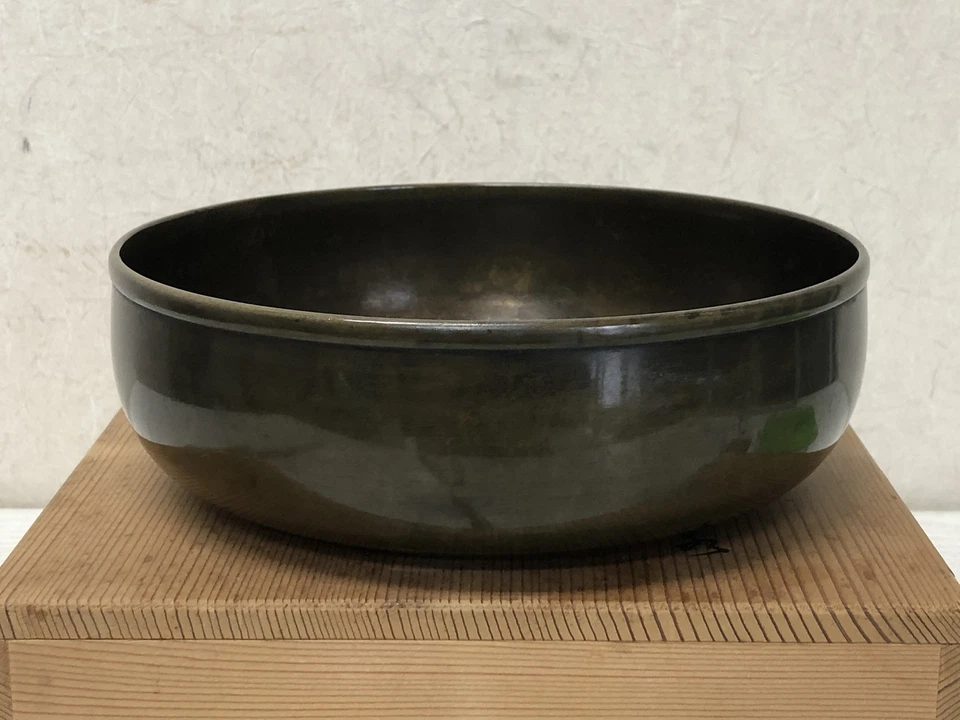 Y3275 KENSUI Antiguo Bronce Plano Olla Caja Ceremonia del Té Japonés Antiguo Japón Foto 2 de 4