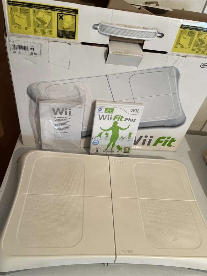 NINTENDO WII FIT BALANCE BOARD RVL-021 + Jeu WII FIT Plus - Photo 1/1
