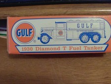 1930 Diamond T Fuel Tanker Gulf Oil Bank