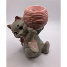 1970's JSNY Taiwan Vintage Kitty w/ Yarn Figurine Candle Holder 6" Cottagecore 