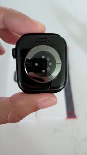 Apple Watch Series 10 (GPS + LTE) Jet Black 42MM on WatchOS 26 Beta - Zdjęcie 2 z 5