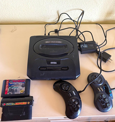 SEGA Genesis MK-1631 Console Bundle, 2 Wired Controllers, Games NTSC 1989