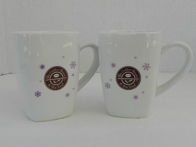 SET of 2  - 2014 4.5'' The Coffee Bean & Tea Leaf Mugs Cups RECIPE On Reverse