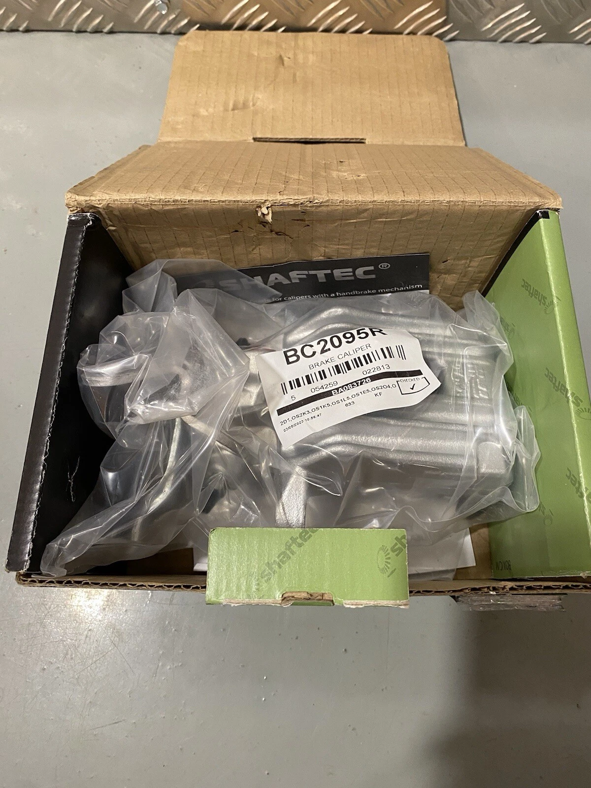 Shaftec Brake Caliper BC2095R Rear Right Audi A3, VW Golf, Seat Brand New Open 6