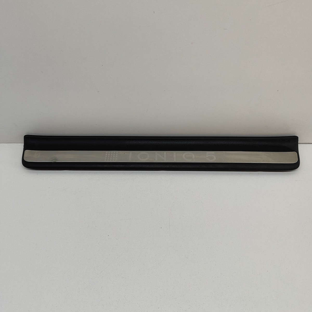 HYUNDAI IONIQ 5 NE Front Left Sill Trim 85874-GI100 Electricity