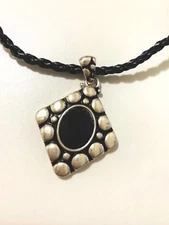 Premier Designs Jewelry Silver Tone Necklace. 019PN