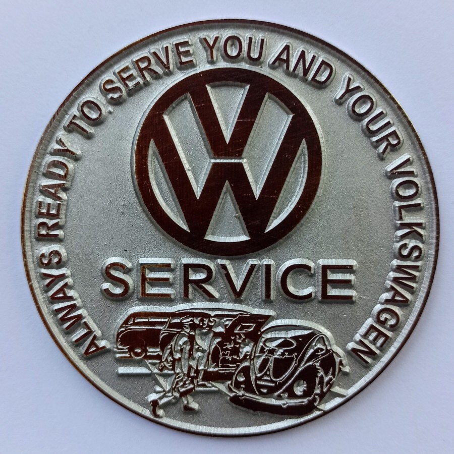 1960 VW Delivery Van 100Kロゴ付き 1960 VW Delivery Van - 増えすぎたミニカーに愛を捧ぐ