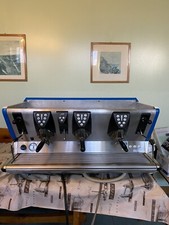 Macchina Del Caffe Professionale ‘San Marco 100e’ 3 Gruppi, Macinino Mazzer.