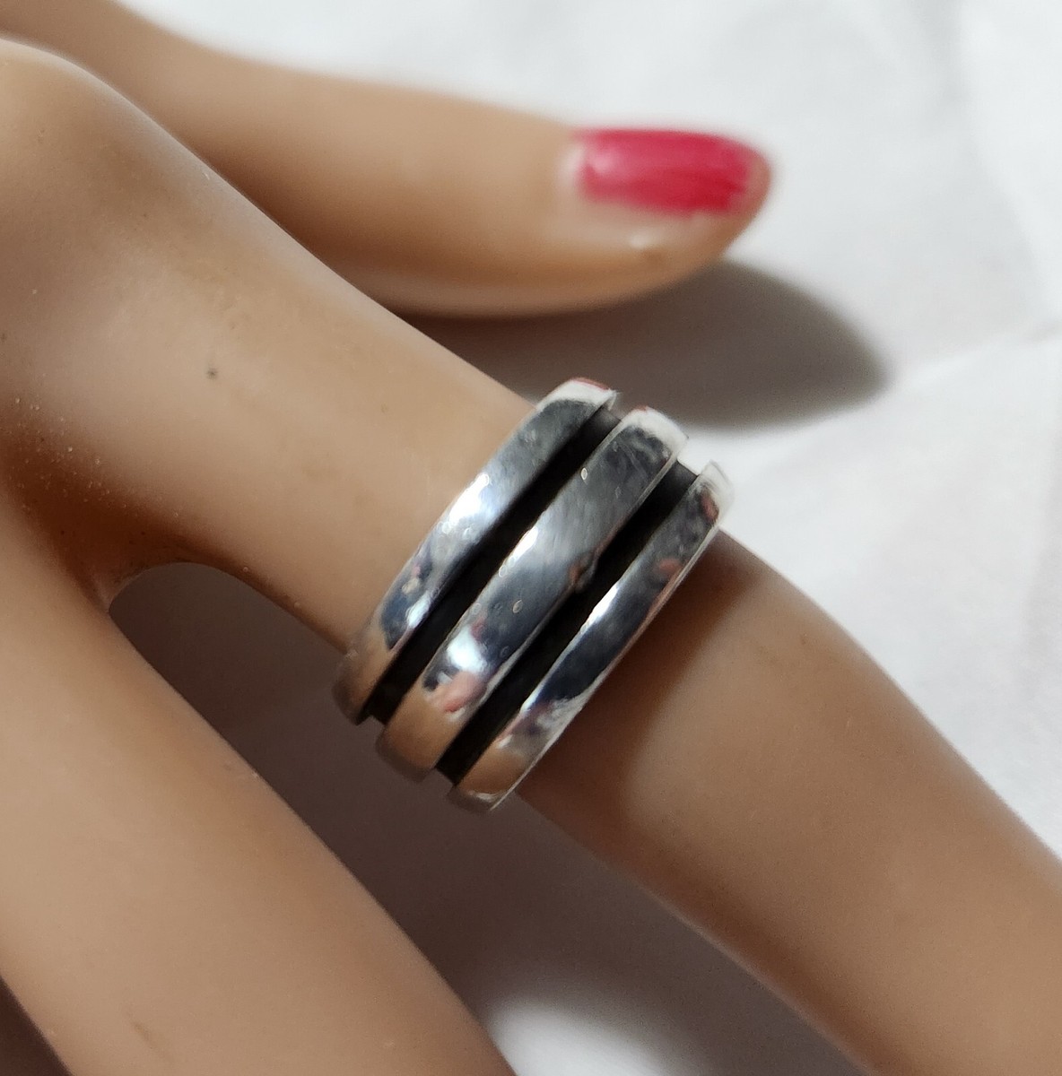 TIFFANY & CO. 1995 STERLING RING SIZE 5 WT. 10 GRAMS | eBay