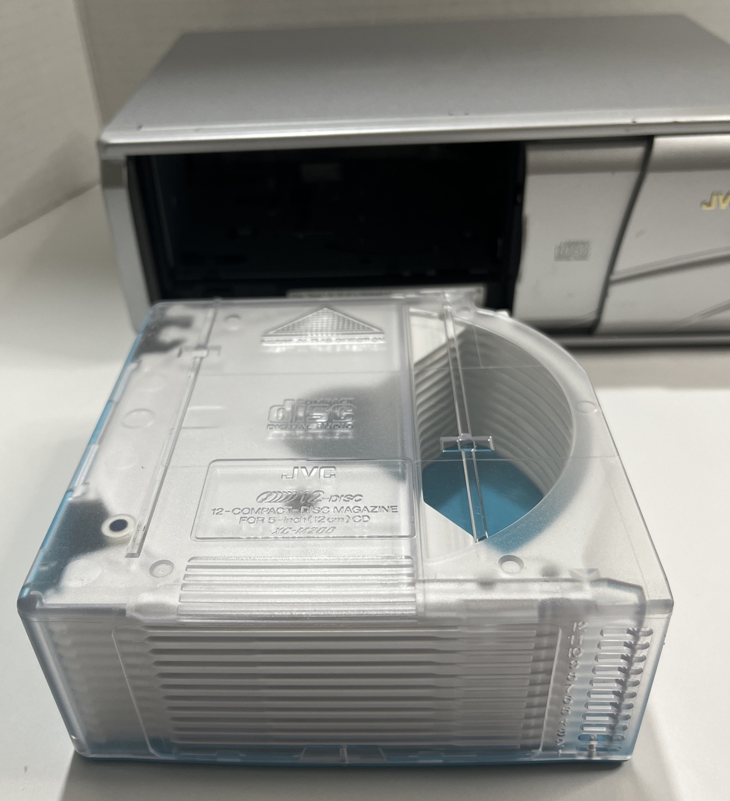 JVC In Car 12 Disc CD Changer Model CHX1500 With Cartridge (Untested) eBay